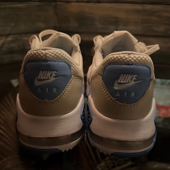 Nike Air White and Blue Sneakers - Picture 3 of 9